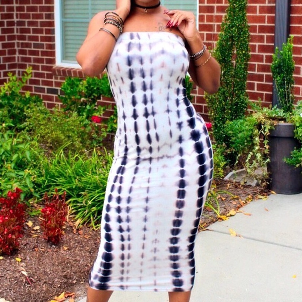 White and Black Tie-Dye Tube dress